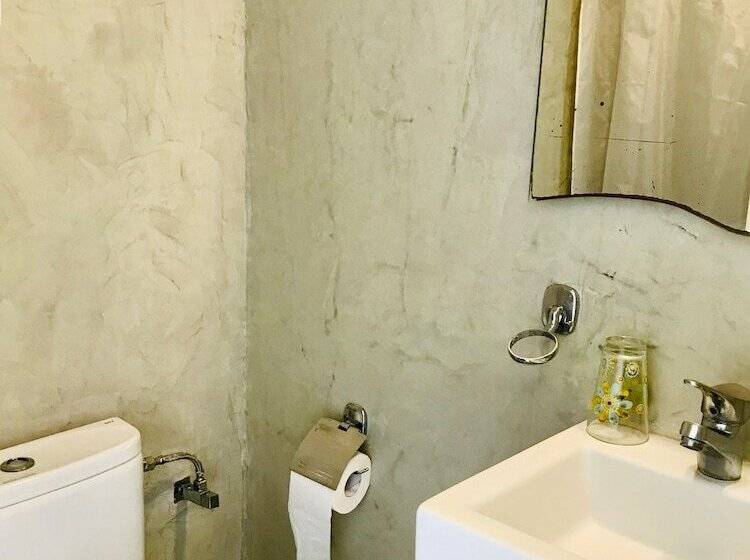 Отель Thera Mare