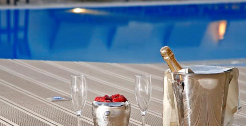 Отель Thera Mare