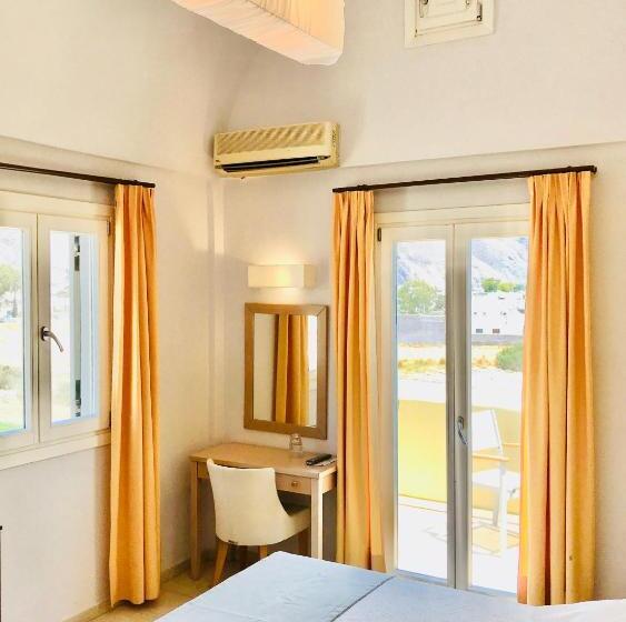 Отель Thera Mare