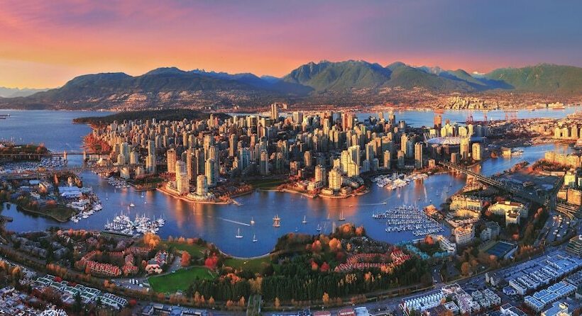 Отель Vancouver Marriott Pinnacle Downtown