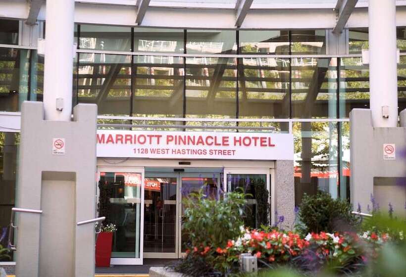Отель Vancouver Marriott Pinnacle Downtown