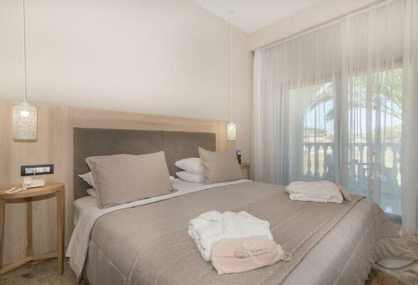 Venus Hotel & Suites