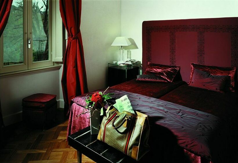 هتل Villa La Vedetta