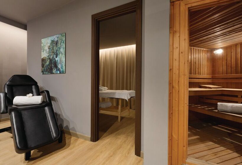 فندق Wyndham Grand Athens