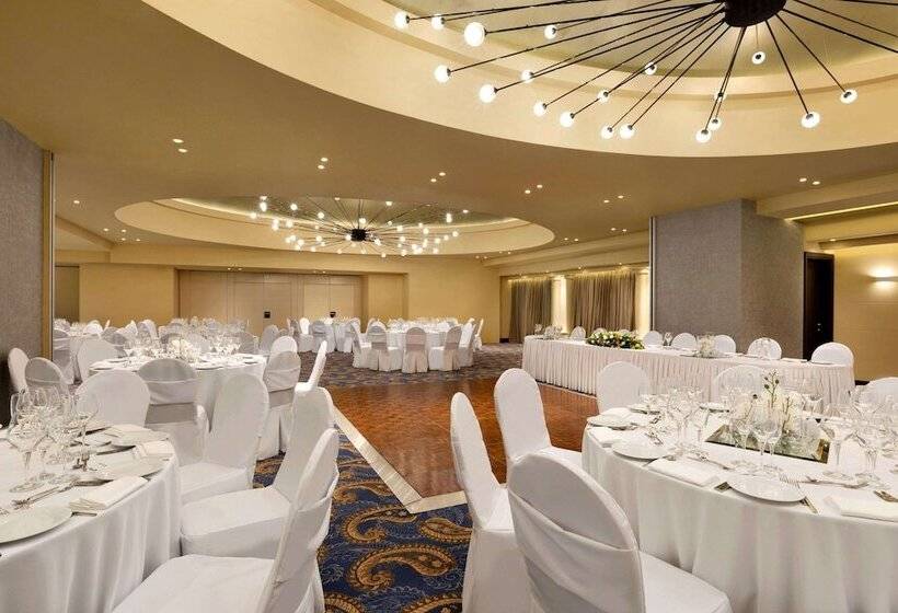 فندق Wyndham Grand Athens