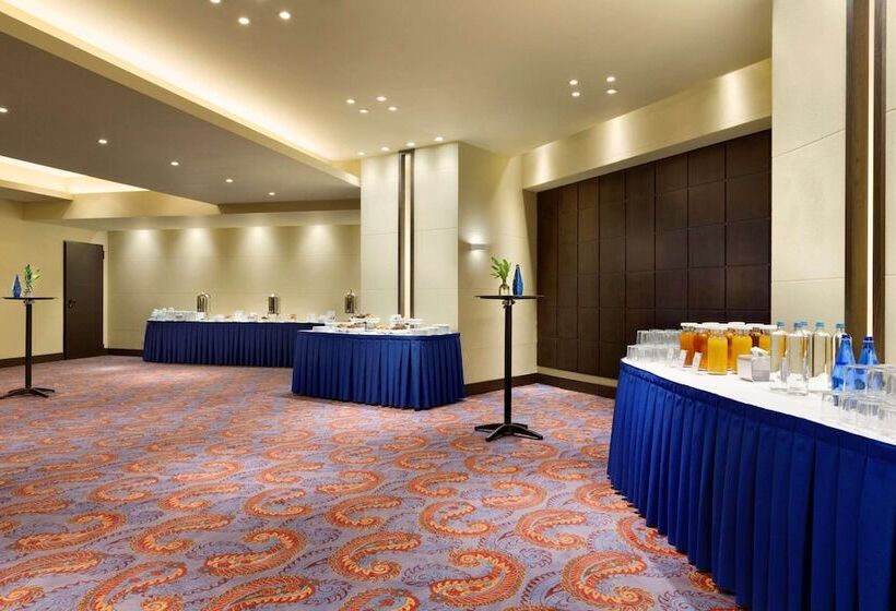 فندق Wyndham Grand Athens