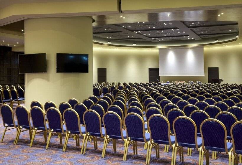 فندق Wyndham Grand Athens