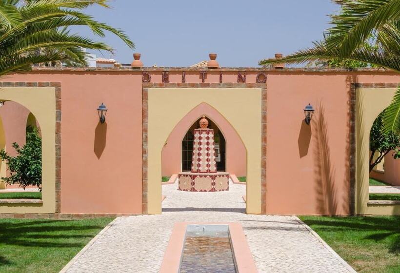 Jardim Da Meia Praia Resort