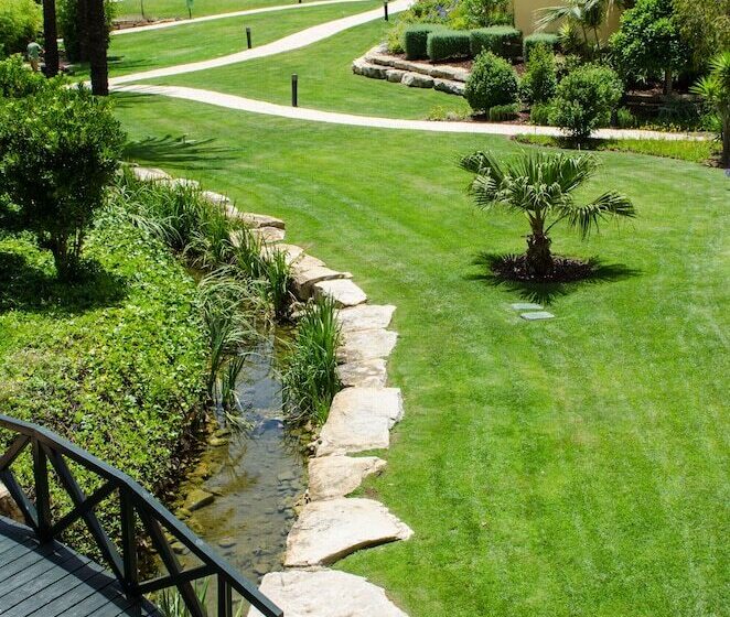 Jardim Da Meia Praia Resort