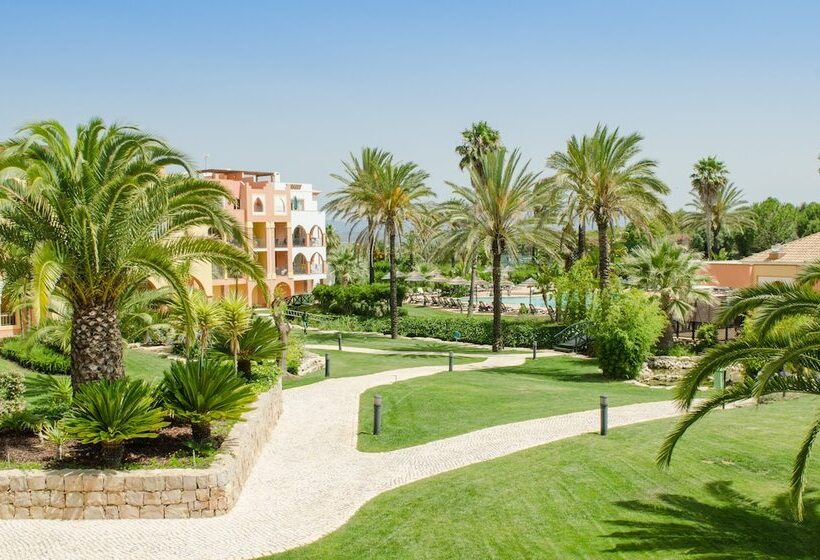 Jardim Da Meia Praia Resort