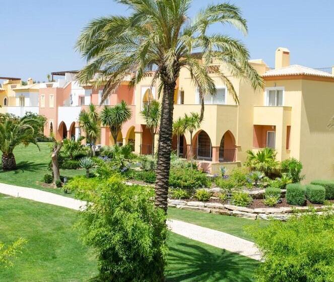 Jardim Da Meia Praia Resort