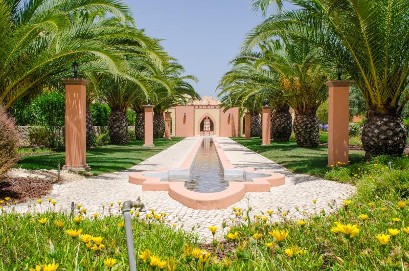 Jardim Da Meia Praia Resort