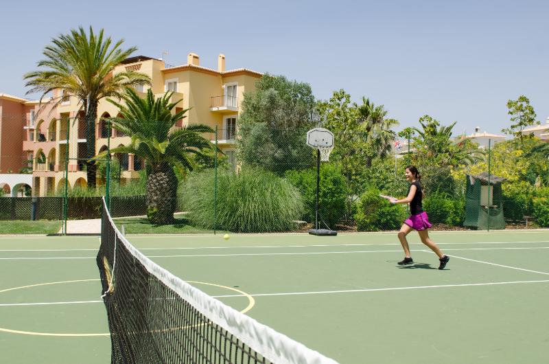 Jardim Da Meia Praia Resort