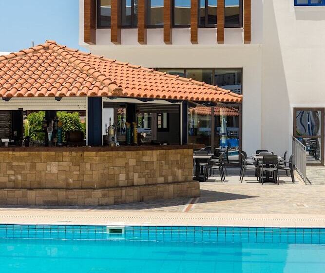 Kefalos Damon Hotel Apartments