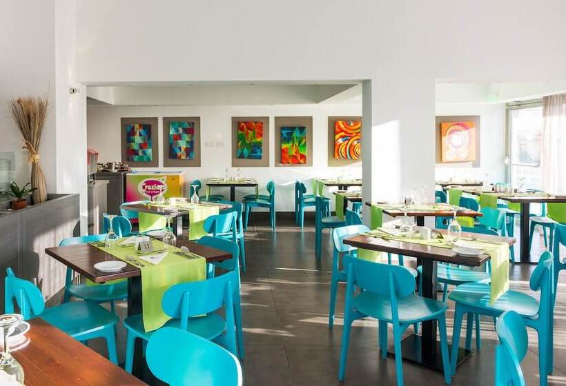 Kefalos Damon Hotel Apartments