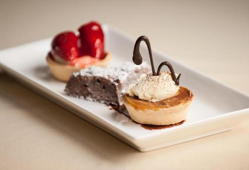 Loch Ness Lodge Hotel