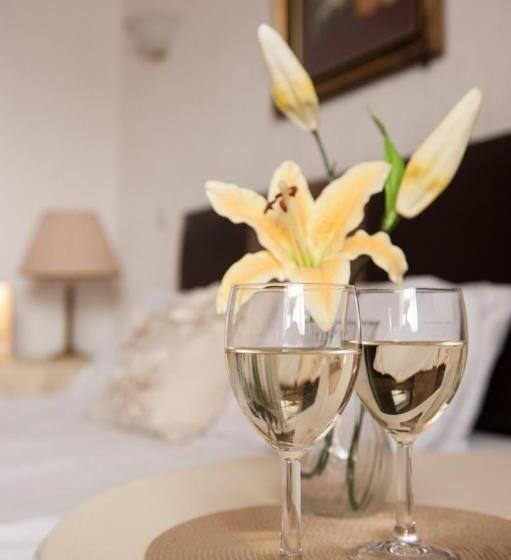 Loch Ness Lodge Hotel