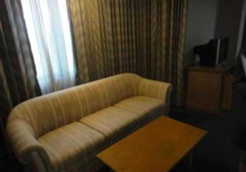 Mukdahan Grand Hotel