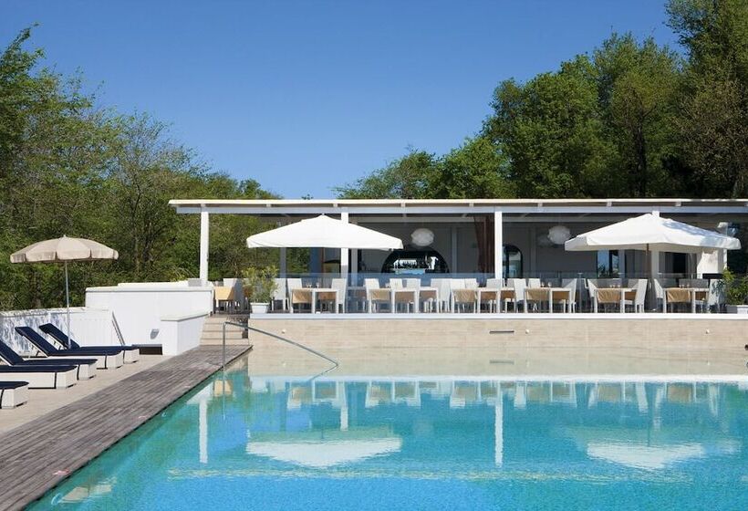 Nastro Azzurro Resort