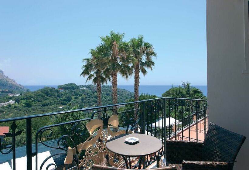 Nastro Azzurro Resort