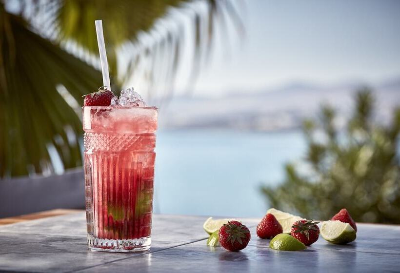 Poseidon Of Paros Hotel & Spa