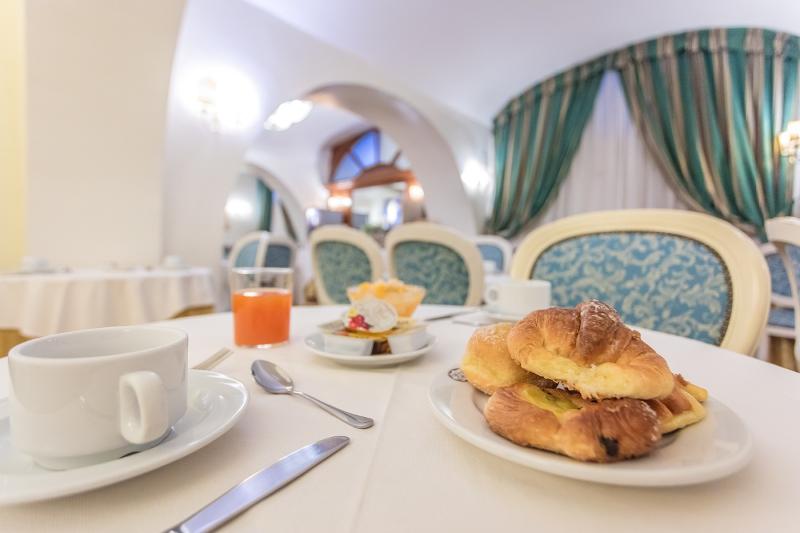 Raeli Hotel Floridia