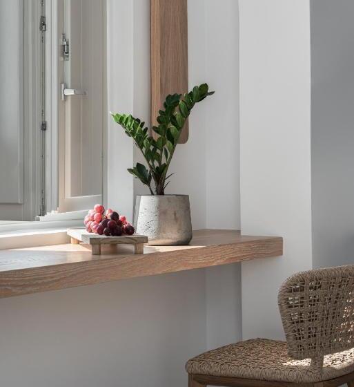 Santorini Kastelli Resort