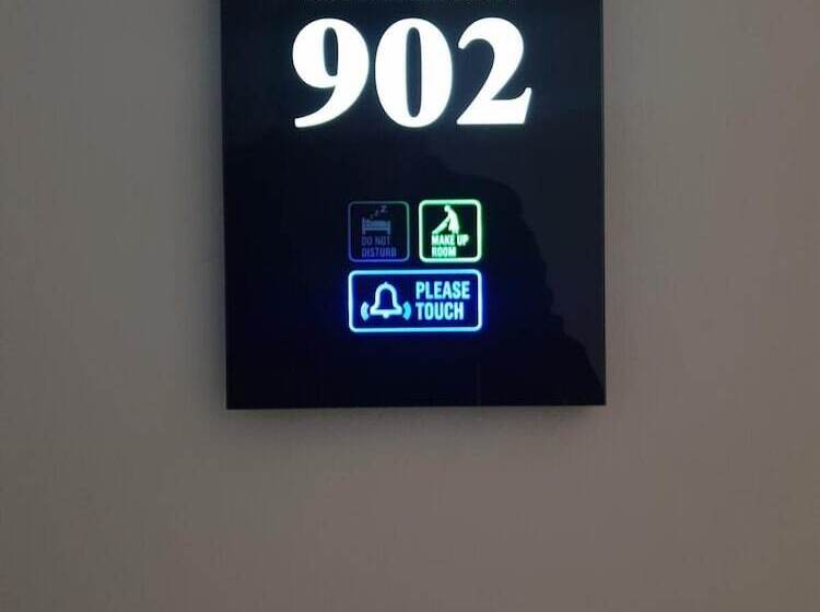 Отель Boss Boutique Athens