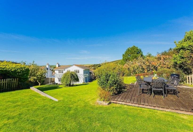 Croyde Meadowbank 4 Bedrooms