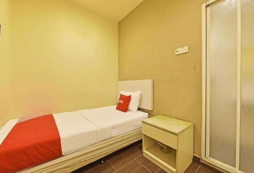 Avatarr Hotel By Oyo Rooms