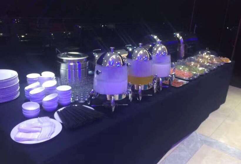 Hollyston Hotel Of Chengdu