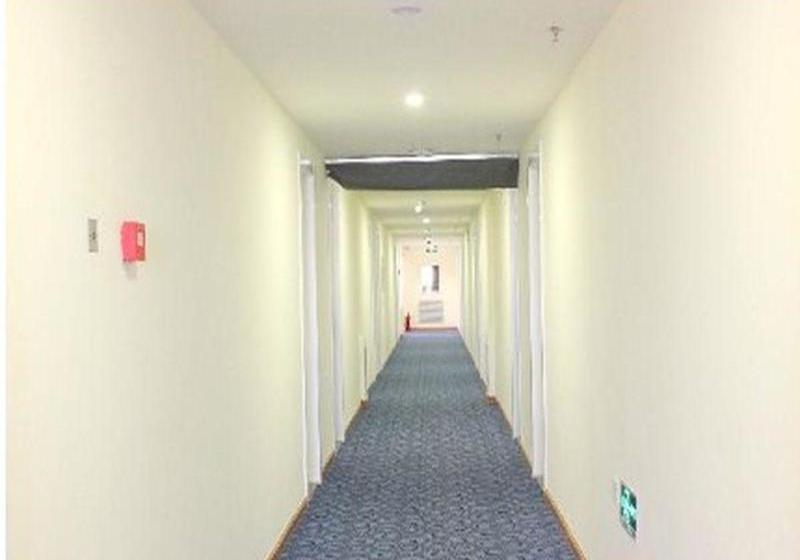 Отель 7 Days Inn Bozhou Train Station Branch