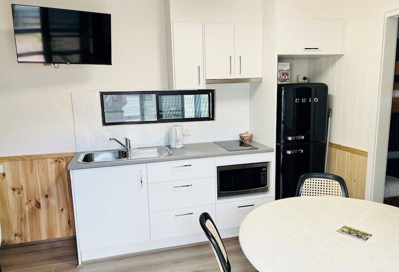 هتل Adelaide Caravan Park   Aspen Holiday Parks