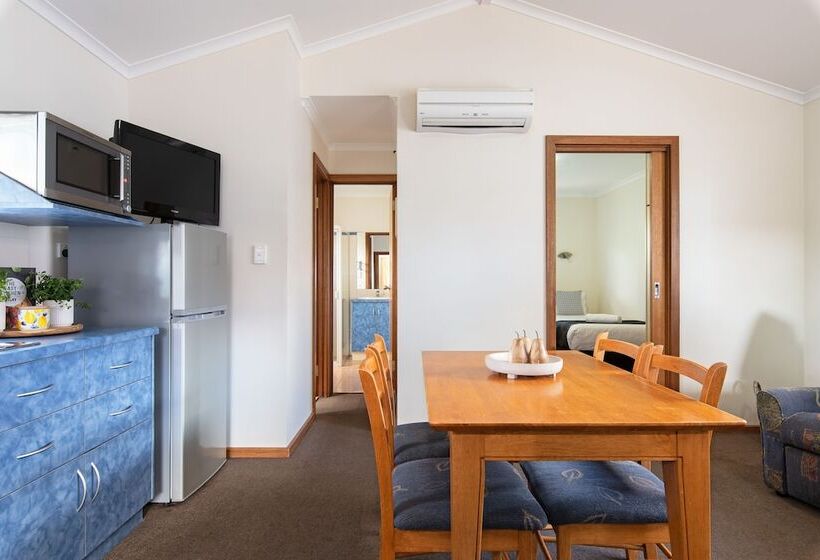 هتل Adelaide Caravan Park   Aspen Holiday Parks