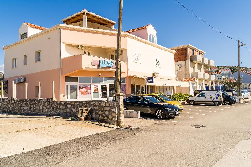 فندق Apartments Smanjak