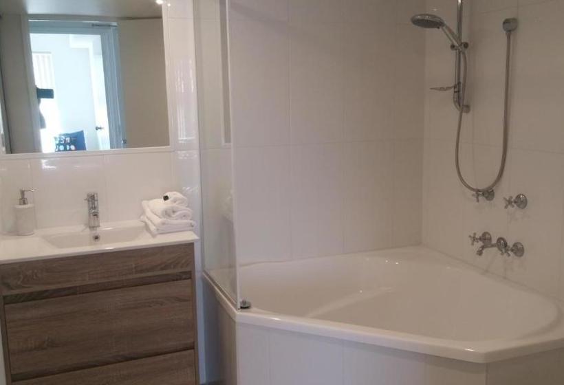 בית מלון כפרי Apollo Luxury Apartments