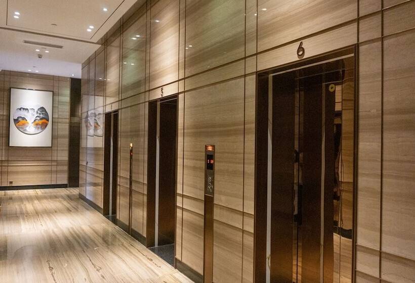 ホテル Clifford Suites