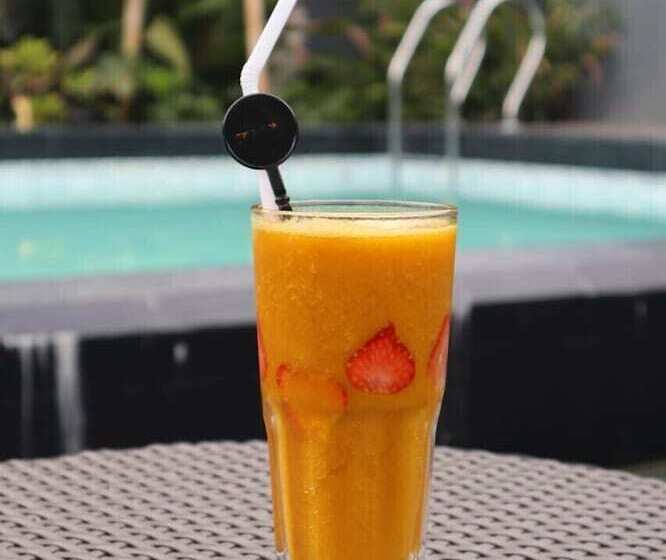 فندق Front One Inn Kediri