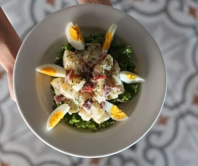 فندق Front One Inn Kediri