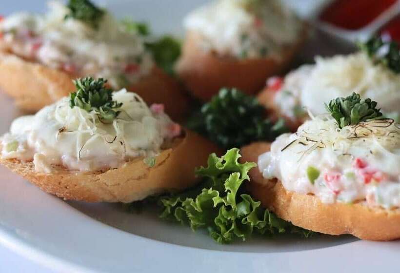 فندق Front One Inn Kediri