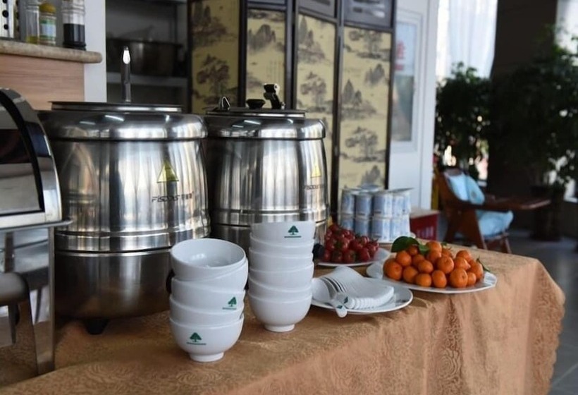 Отель Greentree Inn Xingtairen People St Business
