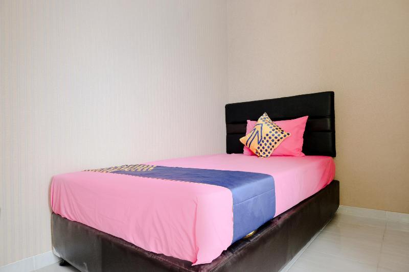 בית מלון כפרי Spot On 1878 Griya Bunda Family