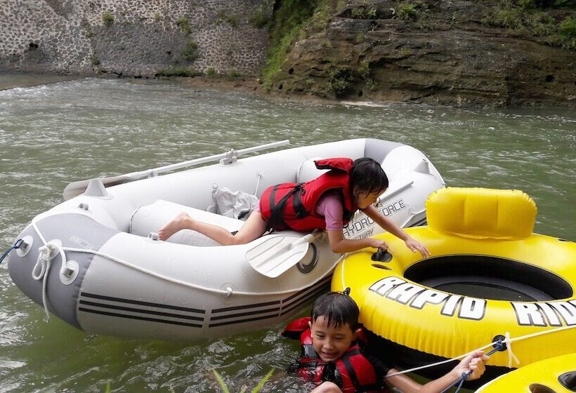 호텔 Hau Eco Lodges Citumang Pangandaran