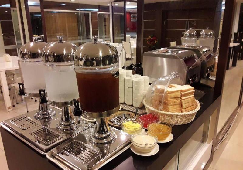 בית מלון כפרי Home Rezidence Prachinburi