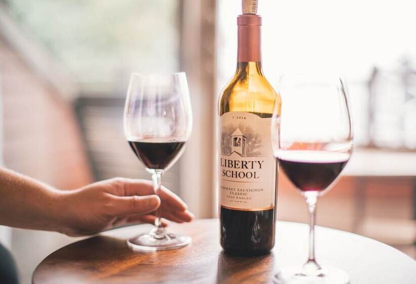 Отель Inn On Water Street