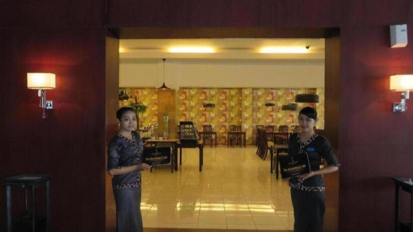 Insumo Palace Hotels & Resorts