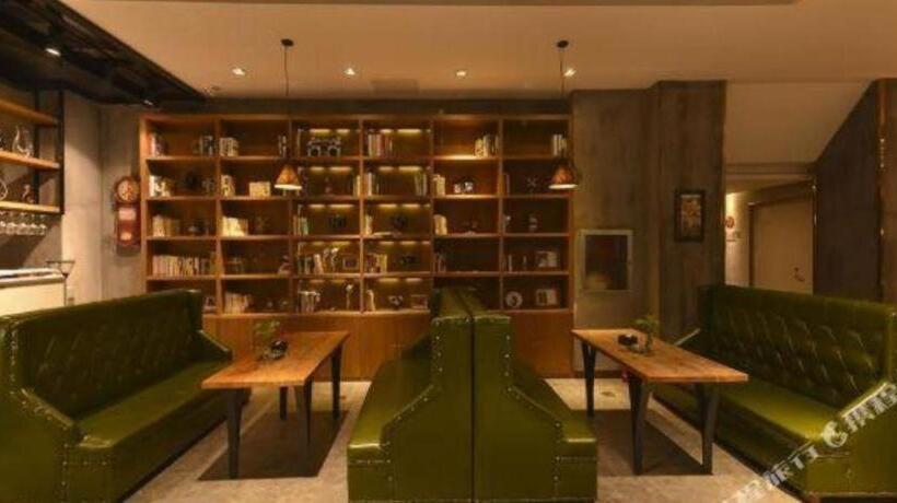 酒店 James Joyce Coffetel Baoding Gaobeidian Railway Station Branch