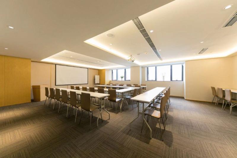 Отель Ji  Chengdu Global Center