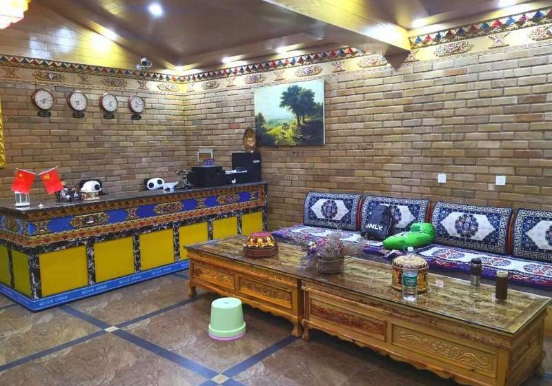 호텔 Jiuzhaigou Xin Tao Ge Tibetan Inn