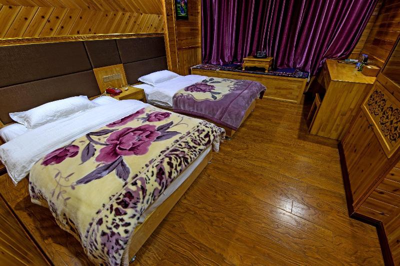 호텔 Jiuzhaigou Xin Tao Ge Tibetan Inn